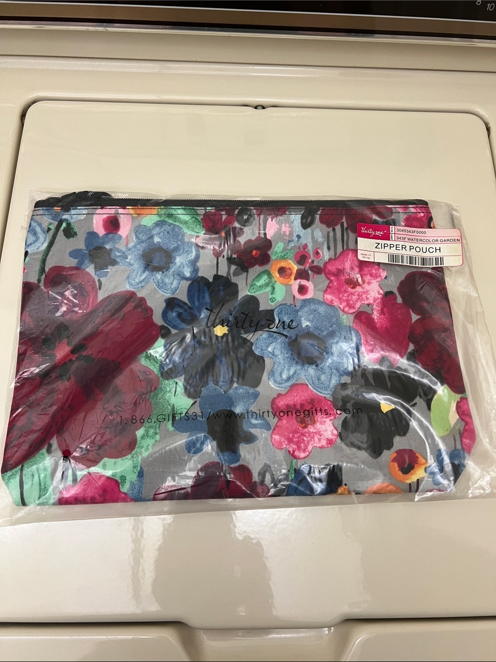 Thirty One Large Zipper Pouch “343F Watercolor Garden” # 3045 NIP